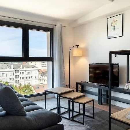 Le Marly Apartment